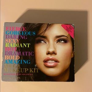 Mega Makeup Kit from Victoria Secret